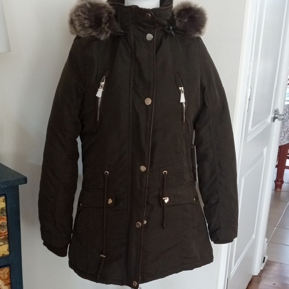 Jackets & Blazers - Women's Dark Green Parka Coat with Fur Trim